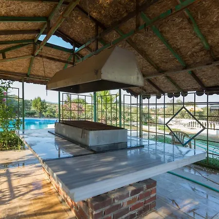 Chalet Kusadasi'nda 3 Adet Bungolov